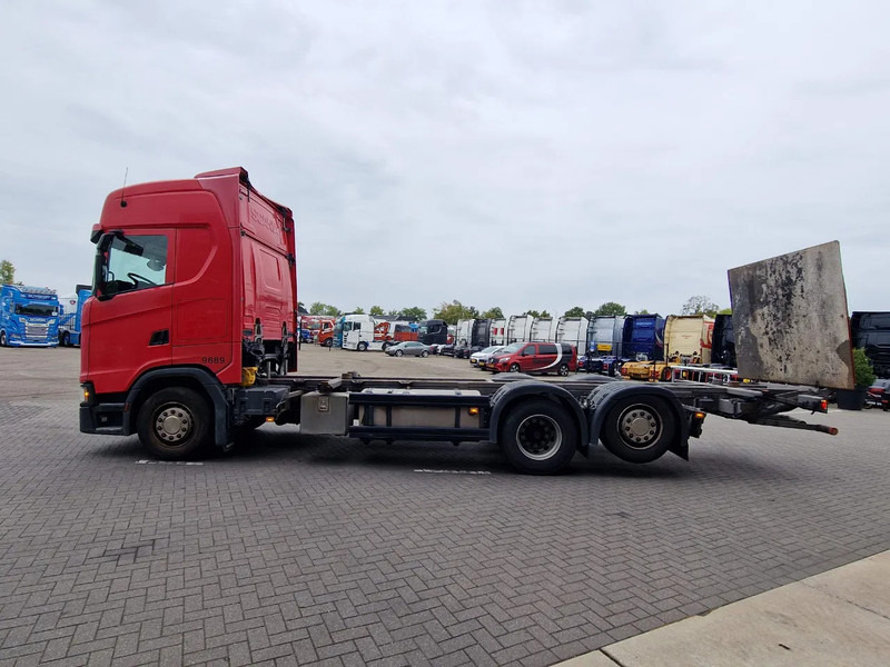 Scania S500 NGS Highline 6x2 - BDF - Full air - Loadlift - Navi - Retarder - Containerwagen/ Wechselfahrgestell LKW: das Bild 4 Scania S500 NGS Highline 6x2 - BDF - Full air - Loadlift - Navi - Retarder - Containerwagen/ Wechselfahrgestell LKW: das Bild 4