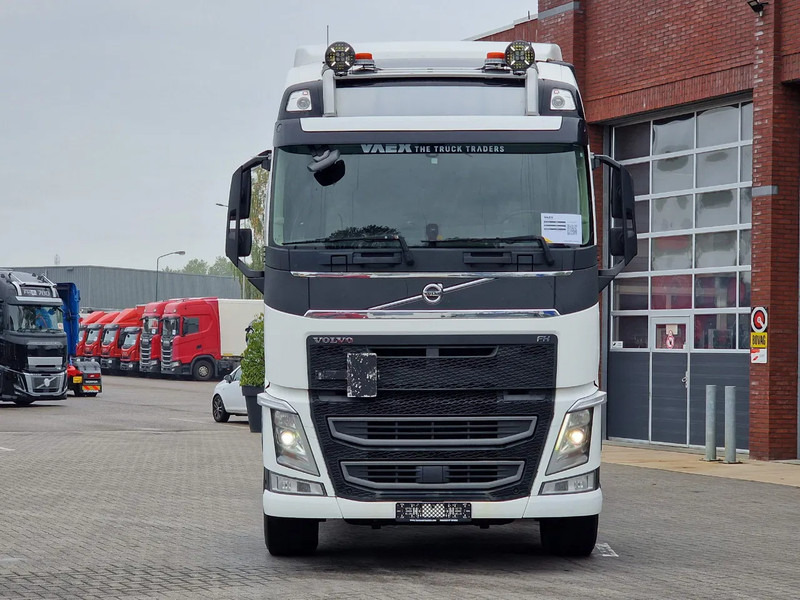 Volvo FH 13.540 Globetrotter 6x2 - BDF - Retarder - 4.90 WB - Full air - Leather - Containerwagen/ Wechselfahrgestell LKW: das Bild 2 Volvo FH 13.540 Globetrotter 6x2 - BDF - Retarder - 4.90 WB - Full air - Leather - Containerwagen/ Wechselfahrgestell LKW: das Bild 2