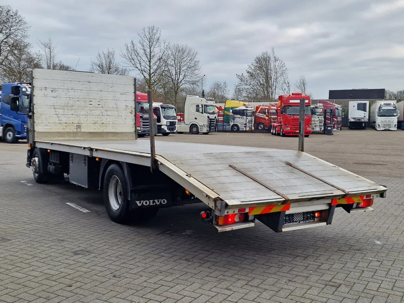 Volvo FL 240 - 4x2 - Manual gearbox - Flatbed / Car transport - Full air - Autotransporter LKW: das Bild 5 Volvo FL 240 - 4x2 - Manual gearbox - Flatbed / Car transport - Full air - Autotransporter LKW: das Bild 5