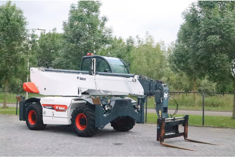 Bobcat TR 50.250 | JIB WINCH | FORKS | ELECTRICALLY OPERABLE 380V - Teleskoplader: das Bild 5 Bobcat TR 50.250 | JIB WINCH | FORKS | ELECTRICALLY OPERABLE 380V - Teleskoplader: das Bild 5