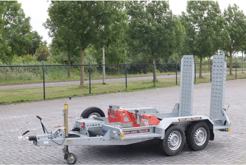 Brian James DIGGER PLANT 2700 KG | TANDEM AXLE | MACHINE TRANSPORT - Pritschenanhänger/ Plattformanhänger: das Bild 2 Brian James DIGGER PLANT 2700 KG | TANDEM AXLE | MACHINE TRANSPORT - Pritschenanhänger/ Plattformanhänger: das Bild 2