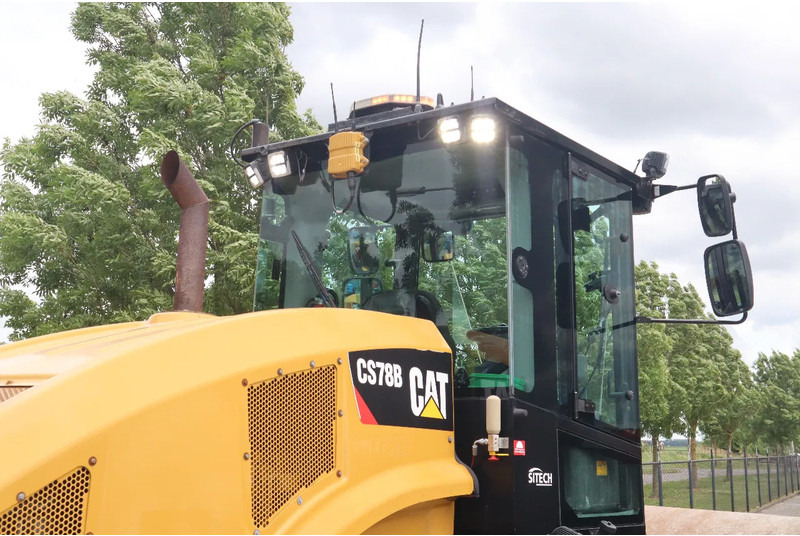 Walzen Caterpillar CS78B | TRIMBLE GPS | GOOD CONDITION: das Bild 9