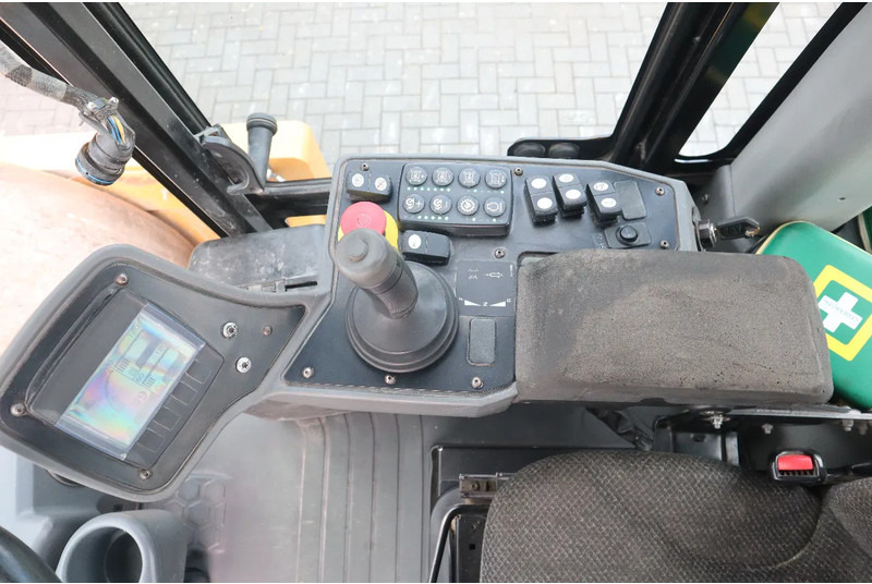 Walzen Caterpillar CS78B | TRIMBLE GPS | GOOD CONDITION: das Bild 16