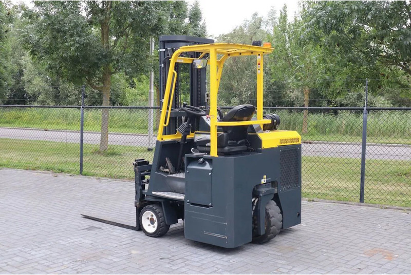 Combilift CB3000 | 2.5 TON | 6 METER | TRIPLEX | SIDESHIFT - Vierwegstapler: das Bild 3 Combilift CB3000 | 2.5 TON | 6 METER | TRIPLEX | SIDESHIFT - Vierwegstapler: das Bild 3