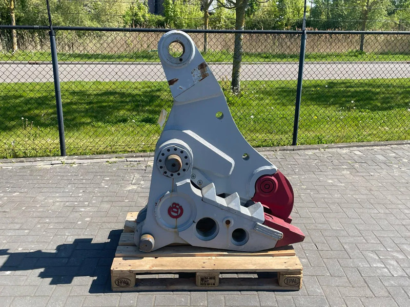 Demarec MQP-30-D JAW | DEMOLITION SHEAR | PULVERIZER - Abbruchschere für Baumaschine: das Bild 2 Demarec MQP-30-D JAW | DEMOLITION SHEAR | PULVERIZER - Abbruchschere für Baumaschine: das Bild 2
