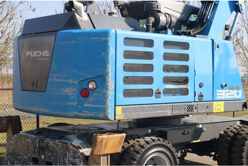 Umschlagbagger Fuchs MHL 320 | PEEL GRAB | UMSCHLAG | GOOD TIRES: das Bild 8