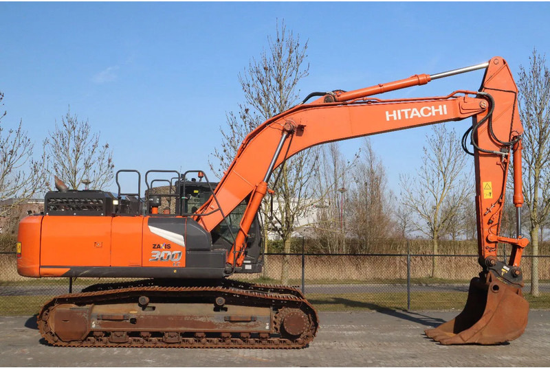 Hitachi ZX300 LC-7 | BUCKET | QUICK COUPLER | GOOD U/C! - Kettenbagger: das Bild 4 Hitachi ZX300 LC-7 | BUCKET | QUICK COUPLER | GOOD U/C! - Kettenbagger: das Bild 4