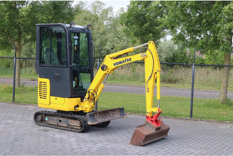 Komatsu PC16 R-3HS | 3X BUCKET | QUICK COUPLER | SWING BOOM - Minibagger: das Bild 5 Komatsu PC16 R-3HS | 3X BUCKET | QUICK COUPLER | SWING BOOM - Minibagger: das Bild 5