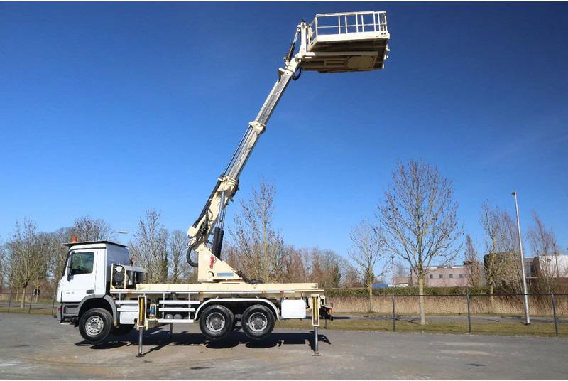 Mercedes-Benz Actros 2636 6X4 | TUNNEL PLATFORM | REMOTE DRIVING - LKW: das Bild 3 Mercedes-Benz Actros 2636 6X4 | TUNNEL PLATFORM | REMOTE DRIVING - LKW: das Bild 3