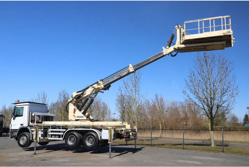 Mercedes-Benz Actros 2636 6X4 | TUNNEL PLATFORM | REMOTE DRIVING - LKW: das Bild 2 Mercedes-Benz Actros 2636 6X4 | TUNNEL PLATFORM | REMOTE DRIVING - LKW: das Bild 2