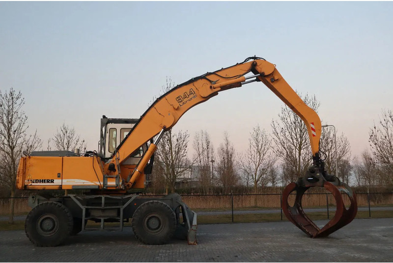 Liebherr A944 B HD | LOG GRAPPLE | HOLZGREIFER | TIMBER - Umschlagbagger: das Bild 4 Liebherr A944 B HD | LOG GRAPPLE | HOLZGREIFER | TIMBER - Umschlagbagger: das Bild 4