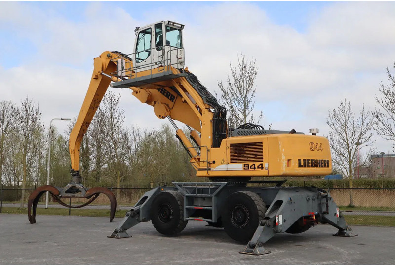 Liebherr A944 C HD | LOG GRAPPLE | HOLZGREIFER | TIMBER - Umschlagbagger: das Bild 3 Liebherr A944 C HD | LOG GRAPPLE | HOLZGREIFER | TIMBER - Umschlagbagger: das Bild 3