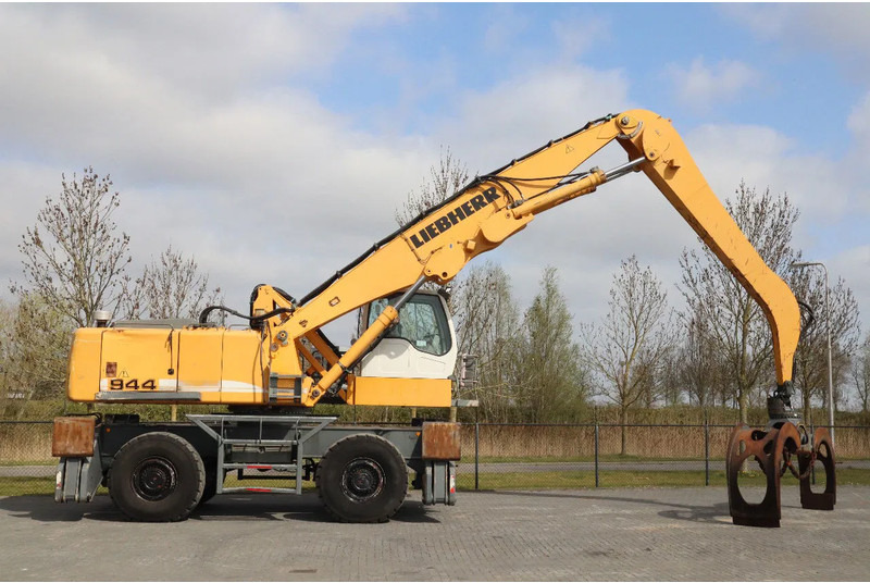 Liebherr A944 C HD | LOG GRAPPLE | HOLZGREIFER | TIMBER - Umschlagbagger: das Bild 4 Liebherr A944 C HD | LOG GRAPPLE | HOLZGREIFER | TIMBER - Umschlagbagger: das Bild 4