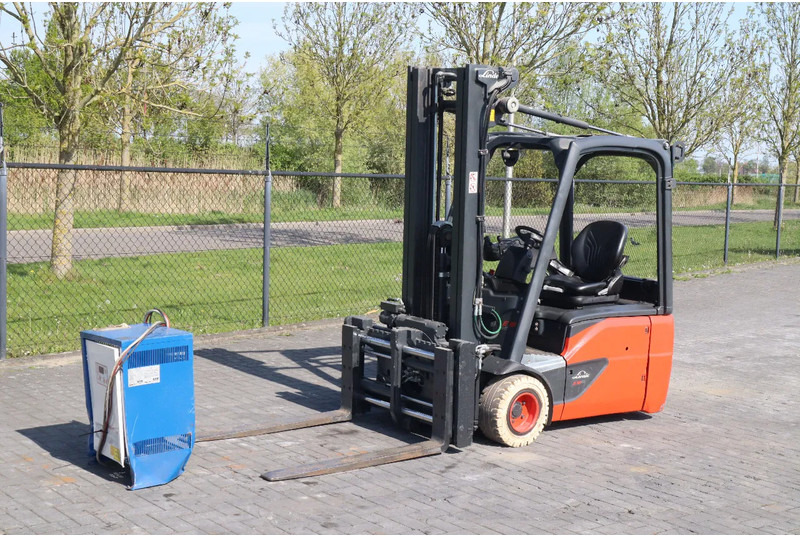 Linde E18 -02 | ROTATOR FORKS | SIDESHIFT - Elektrostapler: das Bild 2 Linde E18 -02 | ROTATOR FORKS | SIDESHIFT - Elektrostapler: das Bild 2