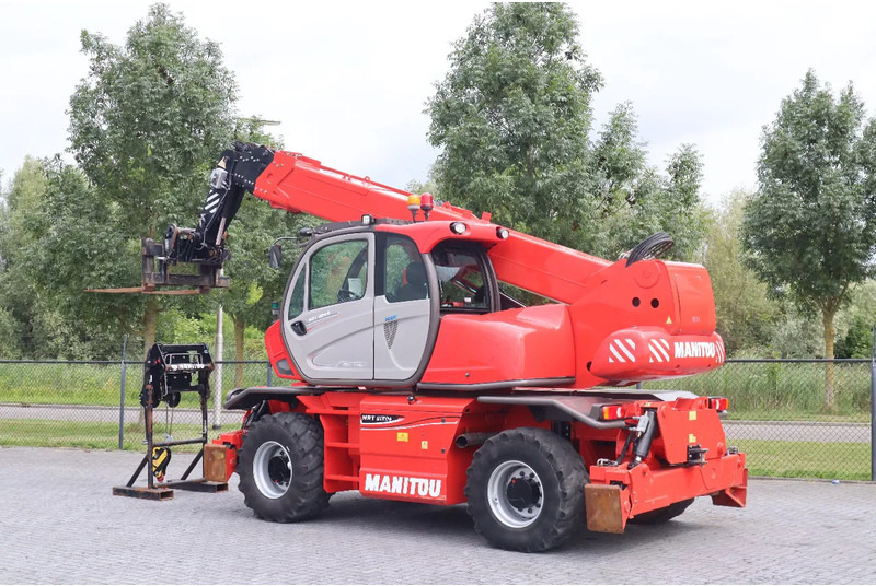 Manitou MRT 2150 + S2 | REMOTE | FORKS | 3-TON WINCH - Lader: das Bild 3 Manitou MRT 2150 + S2 | REMOTE | FORKS | 3-TON WINCH - Lader: das Bild 3