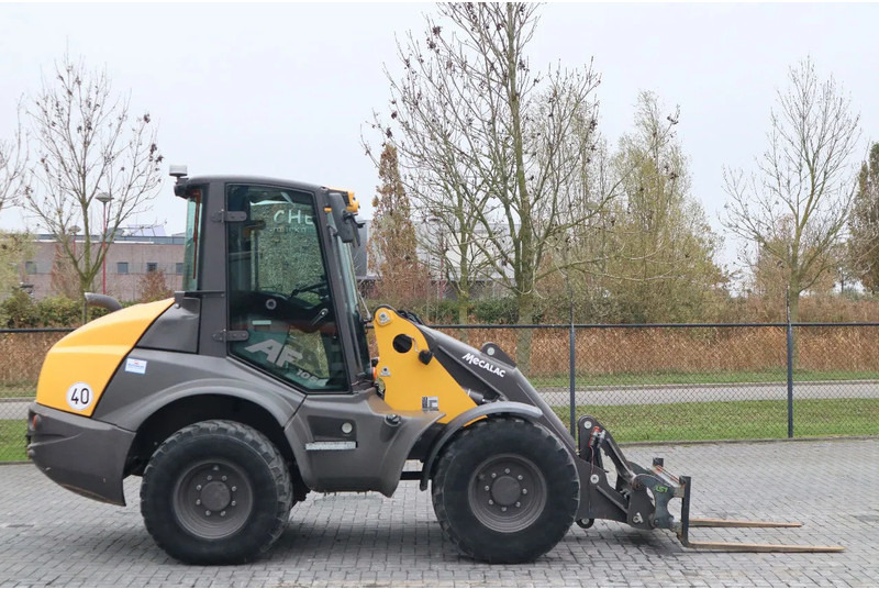 Mecalac AF 1050 | BUCKET | FORKS | HYDR. QUICK COUPLER - Radlader: das Bild 4 Mecalac AF 1050 | BUCKET | FORKS | HYDR. QUICK COUPLER - Radlader: das Bild 4