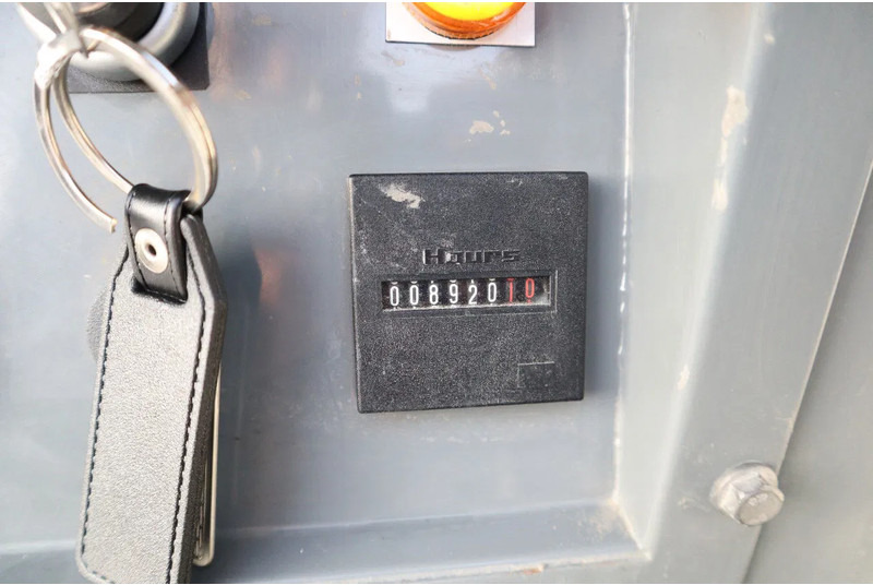 Stromgenerator SDMO R44C3 | 44 KVA | GOOD WORKING: das Bild 11