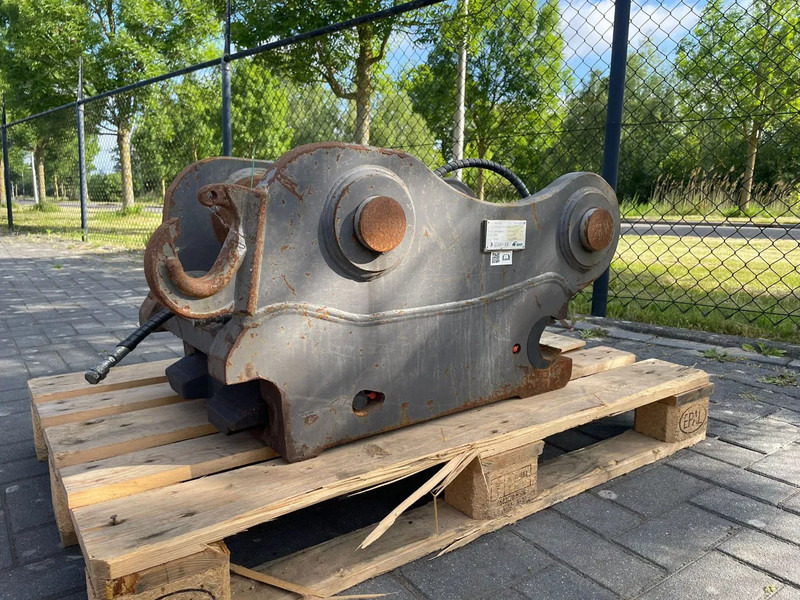 SMP S70 | QUICK COUPLER | SNELWISSEL | SCHNELLWECHSLER - Abbruchschere für Baumaschine: das Bild 1 SMP S70 | QUICK COUPLER | SNELWISSEL | SCHNELLWECHSLER - Abbruchschere für Baumaschine: das Bild 1