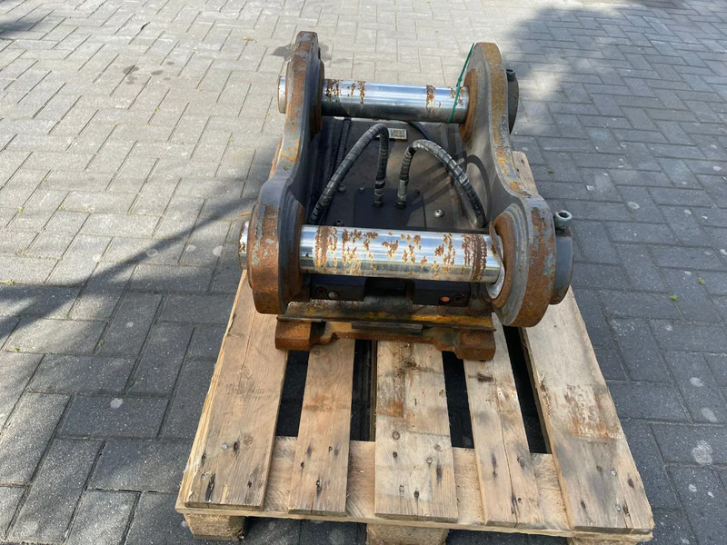 SMP S70 | QUICK COUPLER | SNELWISSEL | SCHNELLWECHSLER - Abbruchschere für Baumaschine: das Bild 5 SMP S70 | QUICK COUPLER | SNELWISSEL | SCHNELLWECHSLER - Abbruchschere für Baumaschine: das Bild 5