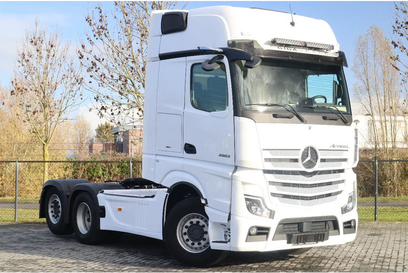 Mercedes-Benz Actros 2553 | 6X2 | 33.000 KM! | RETARDER | EURO 6 | FULL AIR - Sattelzugmaschine: das Bild 3 Mercedes-Benz Actros 2553 | 6X2 | 33.000 KM! | RETARDER | EURO 6 | FULL AIR - Sattelzugmaschine: das Bild 3