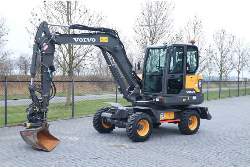 Volvo EW 60 E | DEMO | 30 KM/H | ROTOTILT + GRIPPER | BUCKET - Mobilbagger: das Bild 2 Volvo EW 60 E | DEMO | 30 KM/H | ROTOTILT + GRIPPER | BUCKET - Mobilbagger: das Bild 2