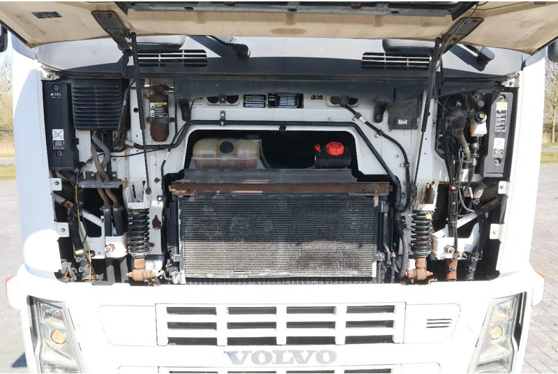 Fahrgestell LKW Volvo FH 460 | 6X2 | MANUAL | BDF | RETARDER | EURO 3: das Bild 11