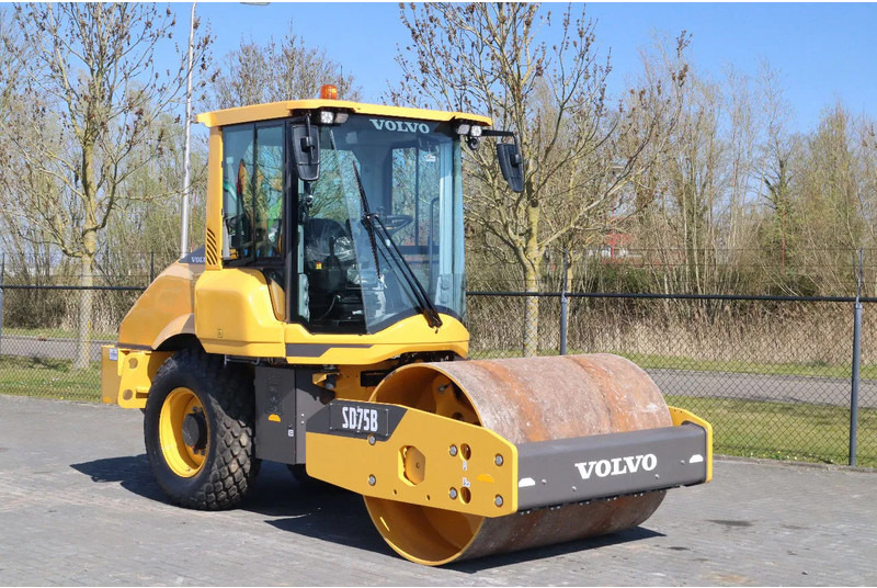 Volvo SD75B | SD 75 B | NEW / UNUSED | 1 YEAR WARRANTY - Straßenwalze: das Bild 5 Volvo SD75B | SD 75 B | NEW / UNUSED | 1 YEAR WARRANTY - Straßenwalze: das Bild 5