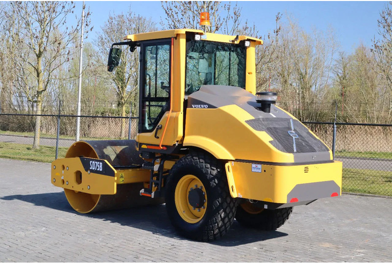 Volvo SD75B | SD 75 B | NEW / UNUSED | 1 YEAR WARRANTY - Walzen: das Bild 3 Volvo SD75B | SD 75 B | NEW / UNUSED | 1 YEAR WARRANTY - Walzen: das Bild 3