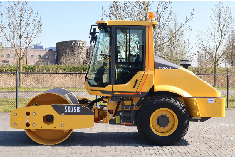 Volvo SD75B | SD 75 B | NEW / UNUSED | 1 YEAR WARRANTY - Straßenwalze: das Bild 1 Volvo SD75B | SD 75 B | NEW / UNUSED | 1 YEAR WARRANTY - Straßenwalze: das Bild 1