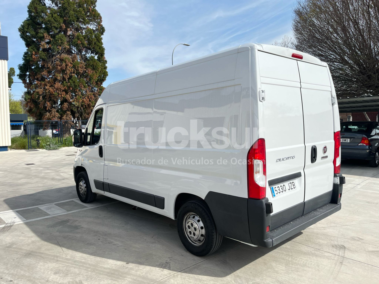 FIAT DUCATO 130.35 - Koffer Transporter: das Bild 3 FIAT DUCATO 130.35 - Koffer Transporter: das Bild 3