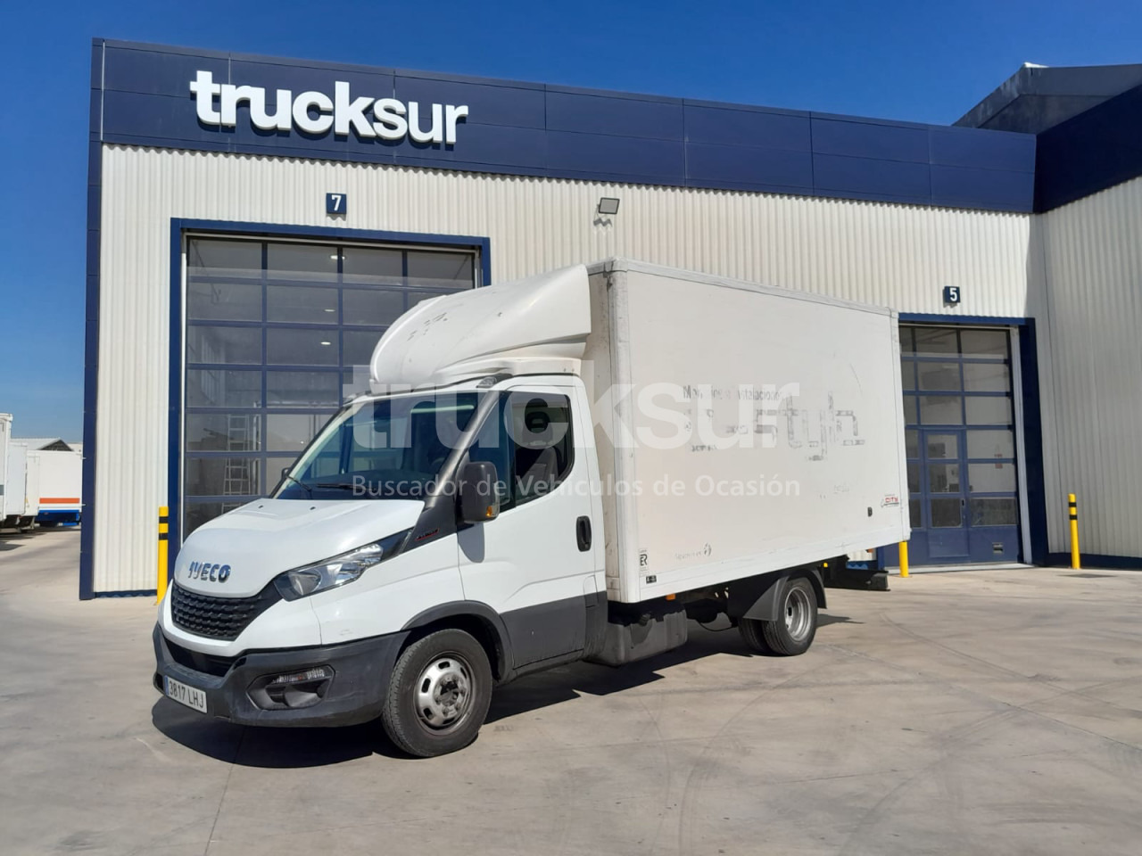 IVECO 35C16 GV - Koffer Transporter: das Bild 2 IVECO 35C16 GV - Koffer Transporter: das Bild 2
