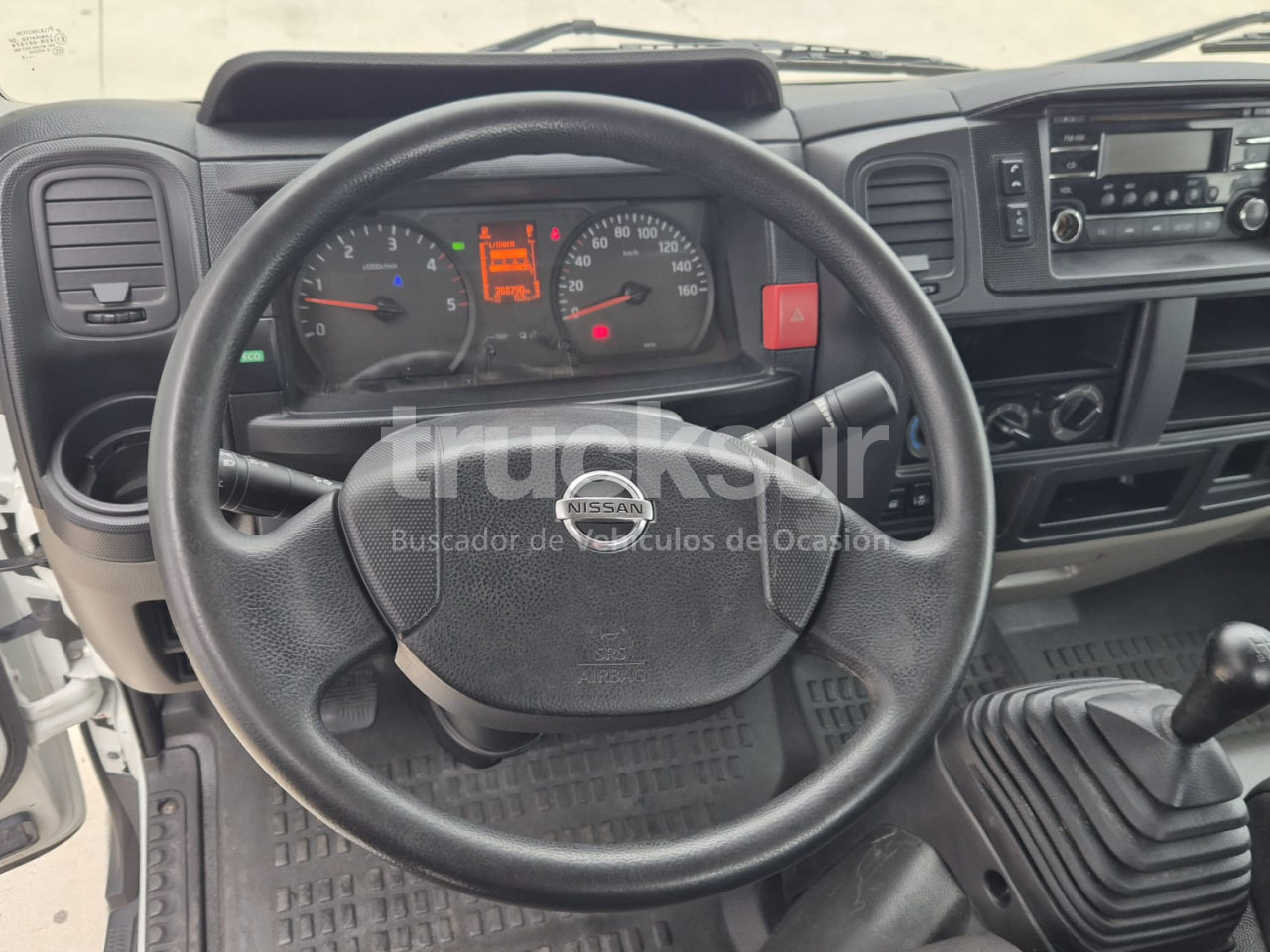 Fahrgestell LKW NISSAN NT 400: das Bild 13