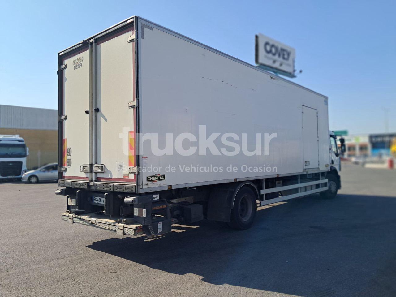 RENAULT D320.18 - Kühlkoffer LKW: das Bild 3 RENAULT D320.18 - Kühlkoffer LKW: das Bild 3