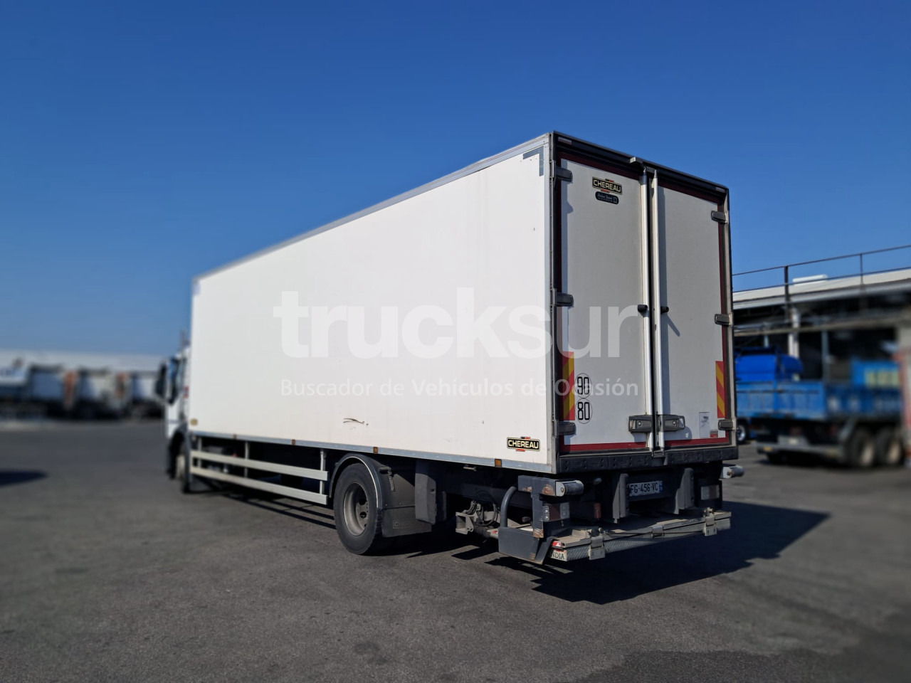 RENAULT D320.18 - Kühlkoffer LKW: das Bild 4 RENAULT D320.18 - Kühlkoffer LKW: das Bild 4