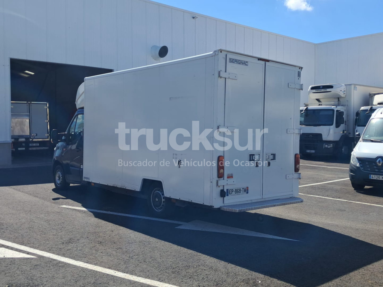RENAULT MASTER 130.35 - Koffer Transporter: das Bild 3 RENAULT MASTER 130.35 - Koffer Transporter: das Bild 3