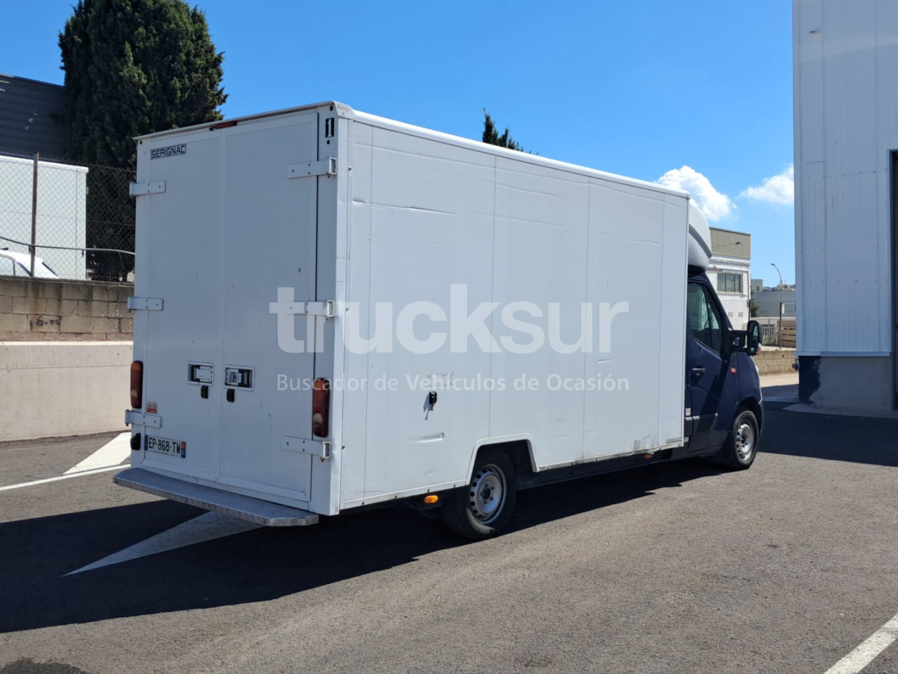 RENAULT MASTER 130.35 - Koffer Transporter: das Bild 4 RENAULT MASTER 130.35 - Koffer Transporter: das Bild 4