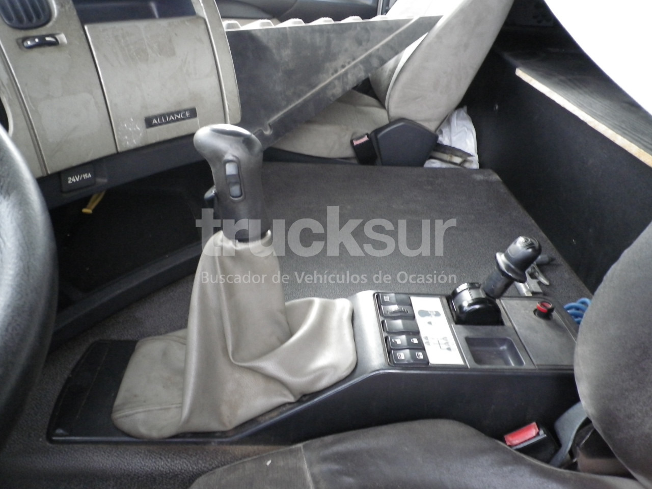 Koffer LKW RENAULT PREMIUM 370 DXI REMOLCADOR: das Bild 14