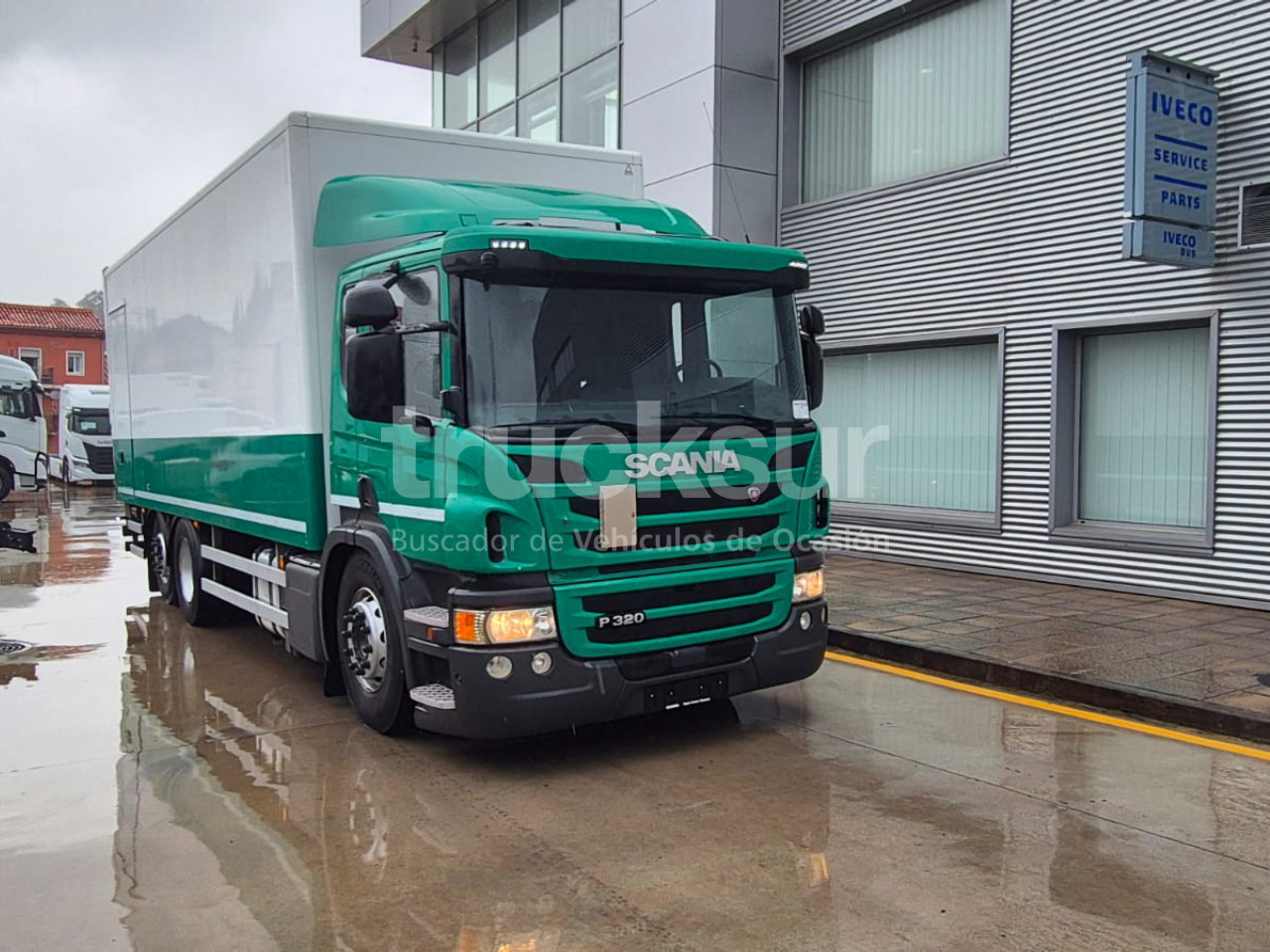 SCANIA P320.26 ejes 6x2*4 - Koffer LKW: das Bild 2 SCANIA P320.26 ejes 6x2*4 - Koffer LKW: das Bild 2