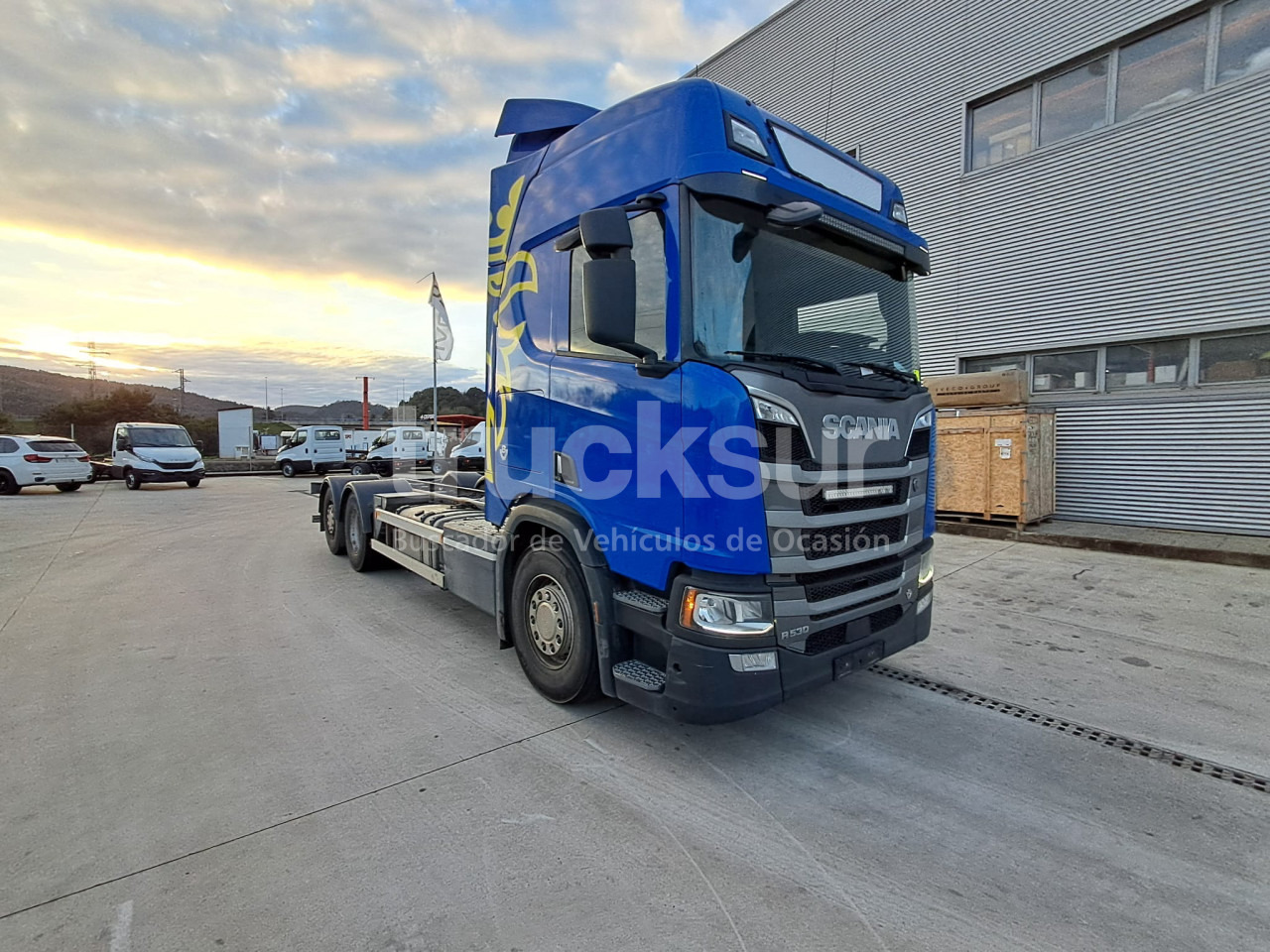SCANIA R530 - Fahrgestell LKW: das Bild 1 SCANIA R530 - Fahrgestell LKW: das Bild 1
