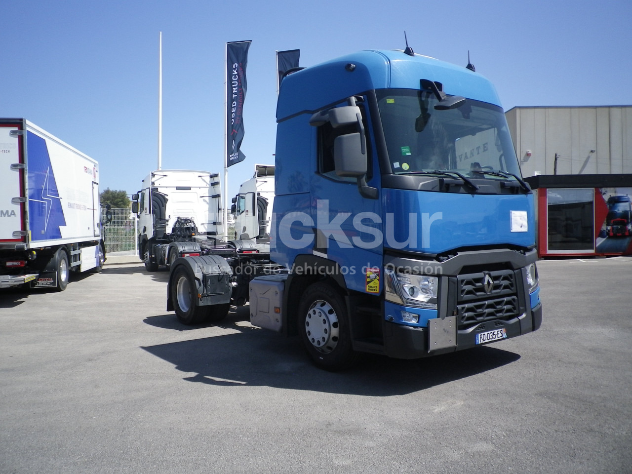 RENAULT T440 SLEEPER CAB - Sattelzugmaschine: das Bild 3 RENAULT T440 SLEEPER CAB - Sattelzugmaschine: das Bild 3
