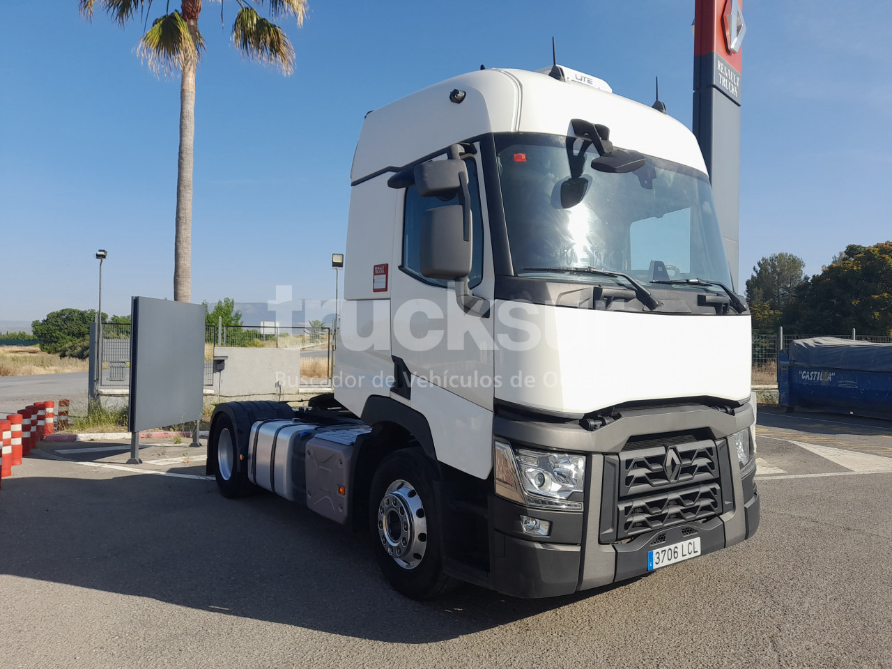 RENAULT T480 SLEEPER CAB - Sattelzugmaschine: das Bild 3 RENAULT T480 SLEEPER CAB - Sattelzugmaschine: das Bild 3
