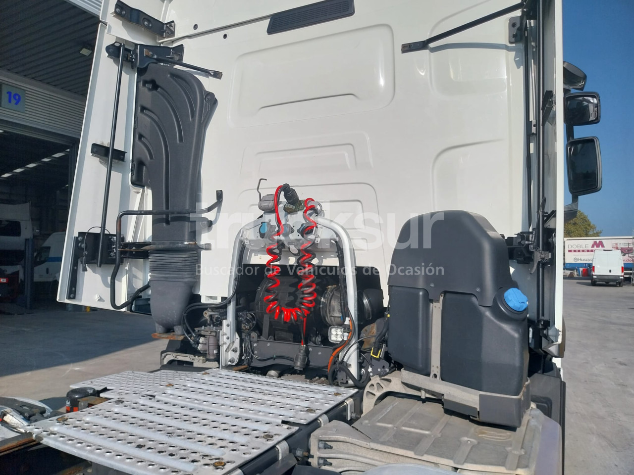 Sattelzugmaschine RENAULT T520 6X2*4 SLEEPER CAB: das Bild 11 Sattelzugmaschine RENAULT T520 6X2*4 SLEEPER CAB: das Bild 11