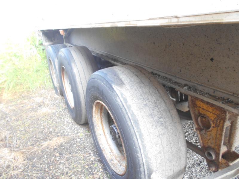 Benalu - Kipper Auflieger: das Bild 4 Benalu - Kipper Auflieger: das Bild 4