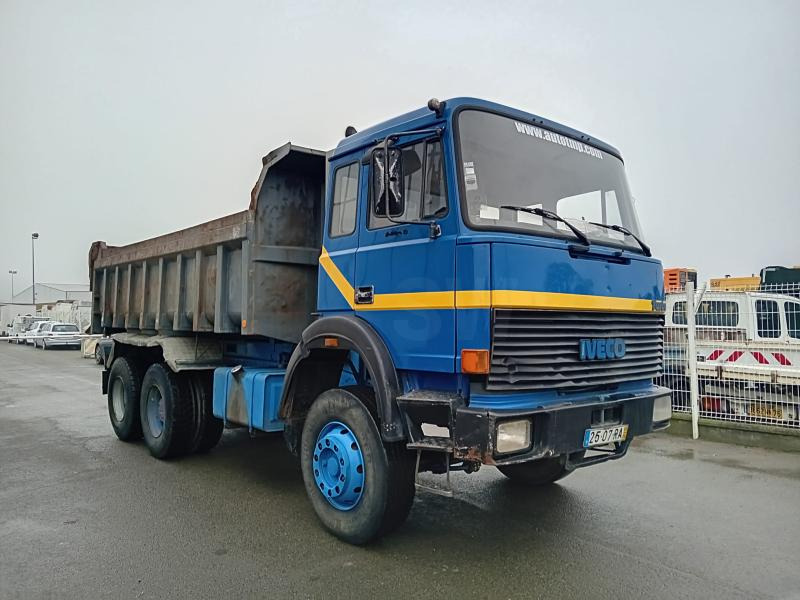 Iveco 260 36H - Kipper: das Bild 2 Iveco 260 36H - Kipper: das Bild 2
