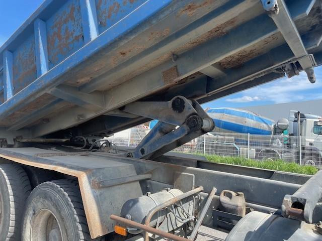 Renault Kerax 340 - Kipper: das Bild 5 Renault Kerax 340 - Kipper: das Bild 5