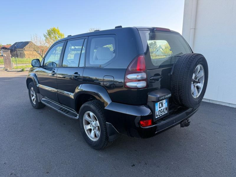 Toyota Land Cruiser - SUV/ Geländewagen: das Bild 3 Toyota Land Cruiser - SUV/ Geländewagen: das Bild 3
