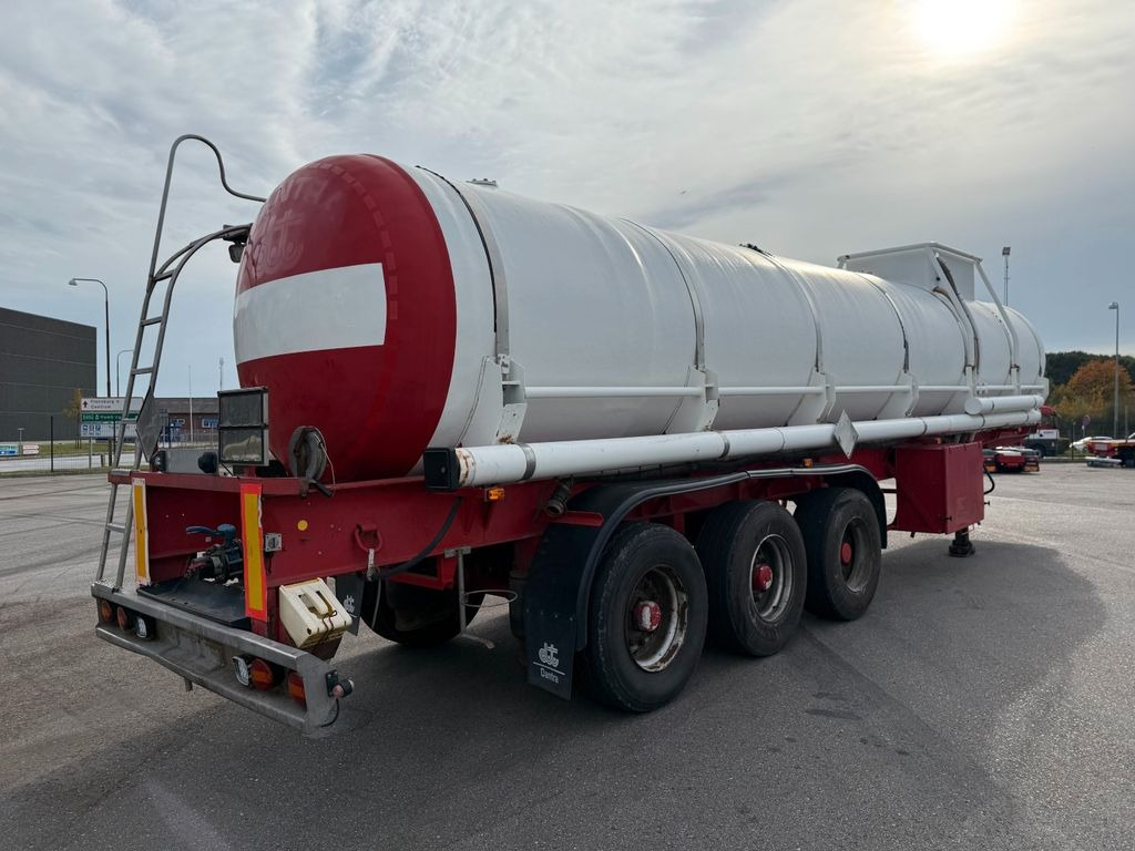 Blumhardt 3 axle 29.000 L ADR Tank trailer Blumhardt 3 axle 29.000 L ADR Tanktrailer - Tankauflieger: das Bild 3 Blumhardt 3 axle 29.000 L ADR Tank trailer Blumhardt 3 axle 29.000 L ADR Tanktrailer - Tankauflieger: das Bild 3