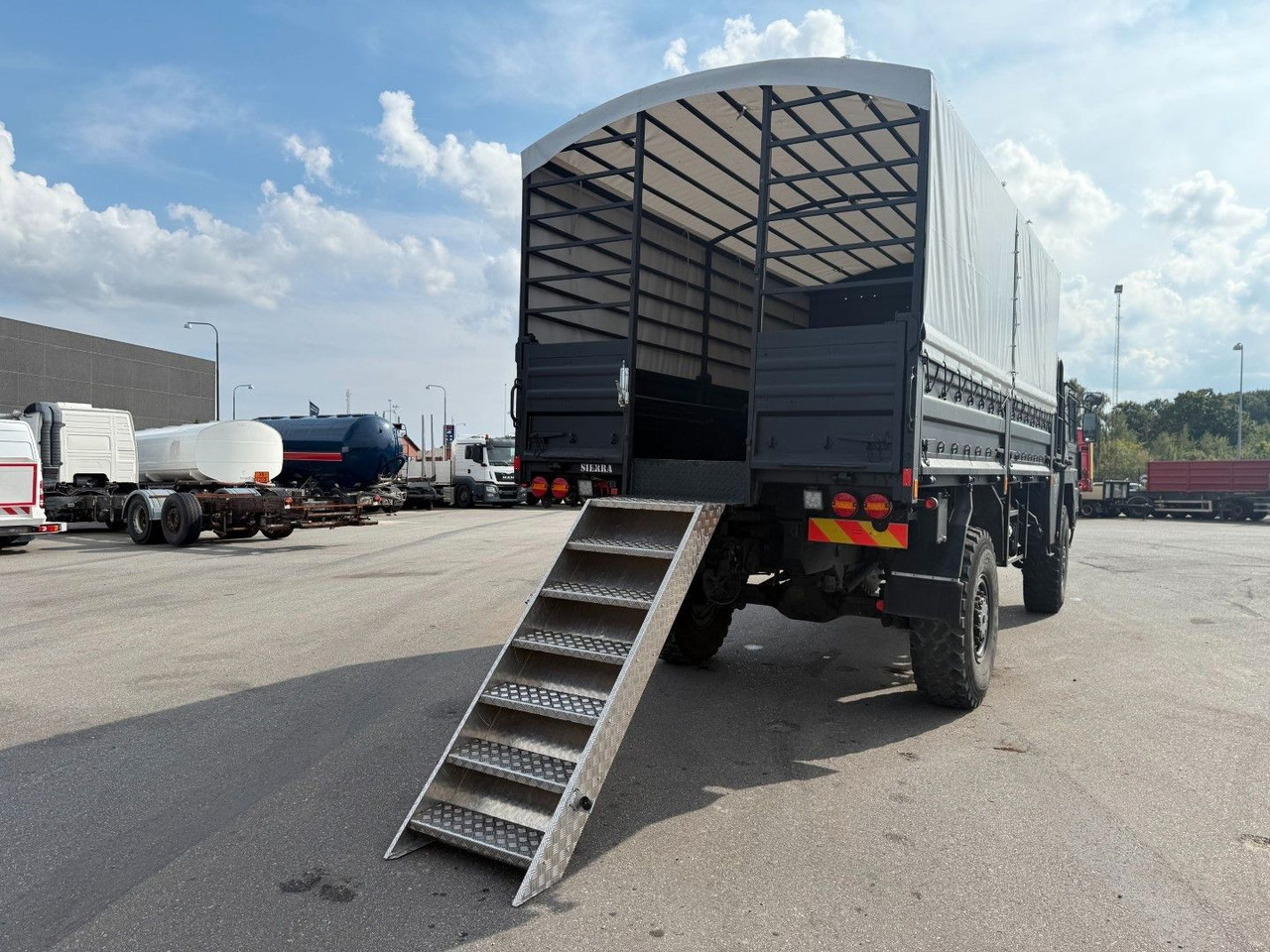 MAN 5 To KAT MIL 4x4 - LKW: das Bild 5 MAN 5 To KAT MIL 4x4 - LKW: das Bild 5