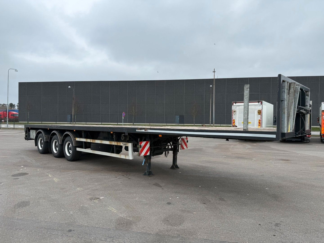 Lag 3 axle 7 m. Extendable / Last Axle Steering - Pritschenauflieger/ Plattformauflieger: das Bild 2 Lag 3 axle 7 m. Extendable / Last Axle Steering - Pritschenauflieger/ Plattformauflieger: das Bild 2
