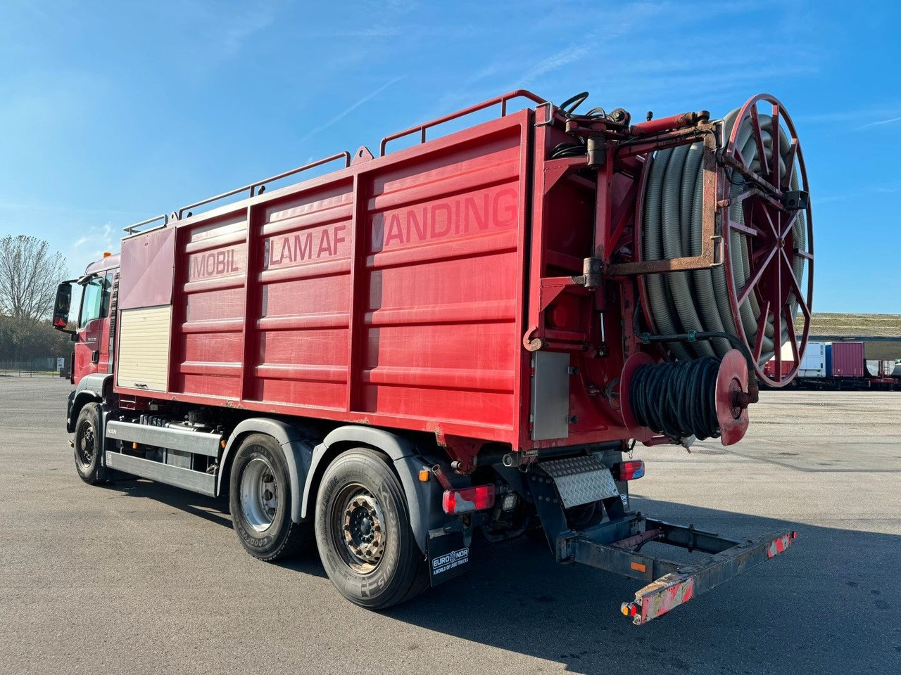 MAN TGS 26.360 6x4H*4 Simon Moos KSA MAN TGS 26.360 6x4H*4 Simon Moos KSA VacuDrain - Saug-/ Spülfahrzeug: das Bild 5 MAN TGS 26.360 6x4H*4 Simon Moos KSA MAN TGS 26.360 6x4H*4 Simon Moos KSA VacuDrain - Saug-/ Spülfahrzeug: das Bild 5